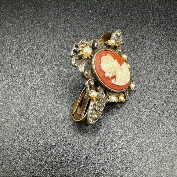 Very Old Vintage Carved Shell Cameo Scarf Clip - Picture 3 of 15